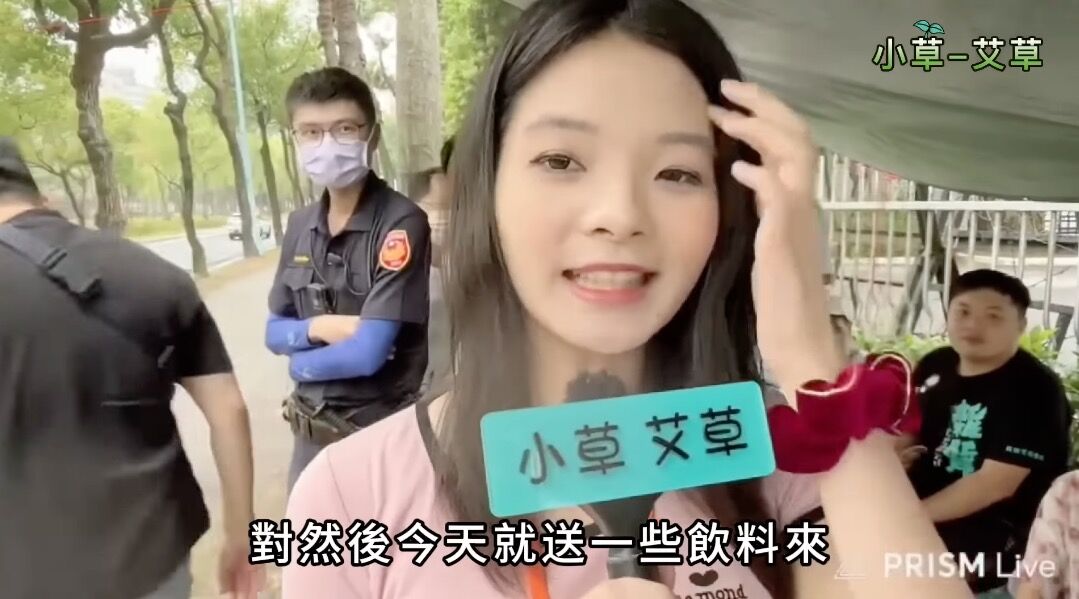 ▲▼應曉薇女兒首度亮相。（圖／翻攝YouTube／小草-艾草）