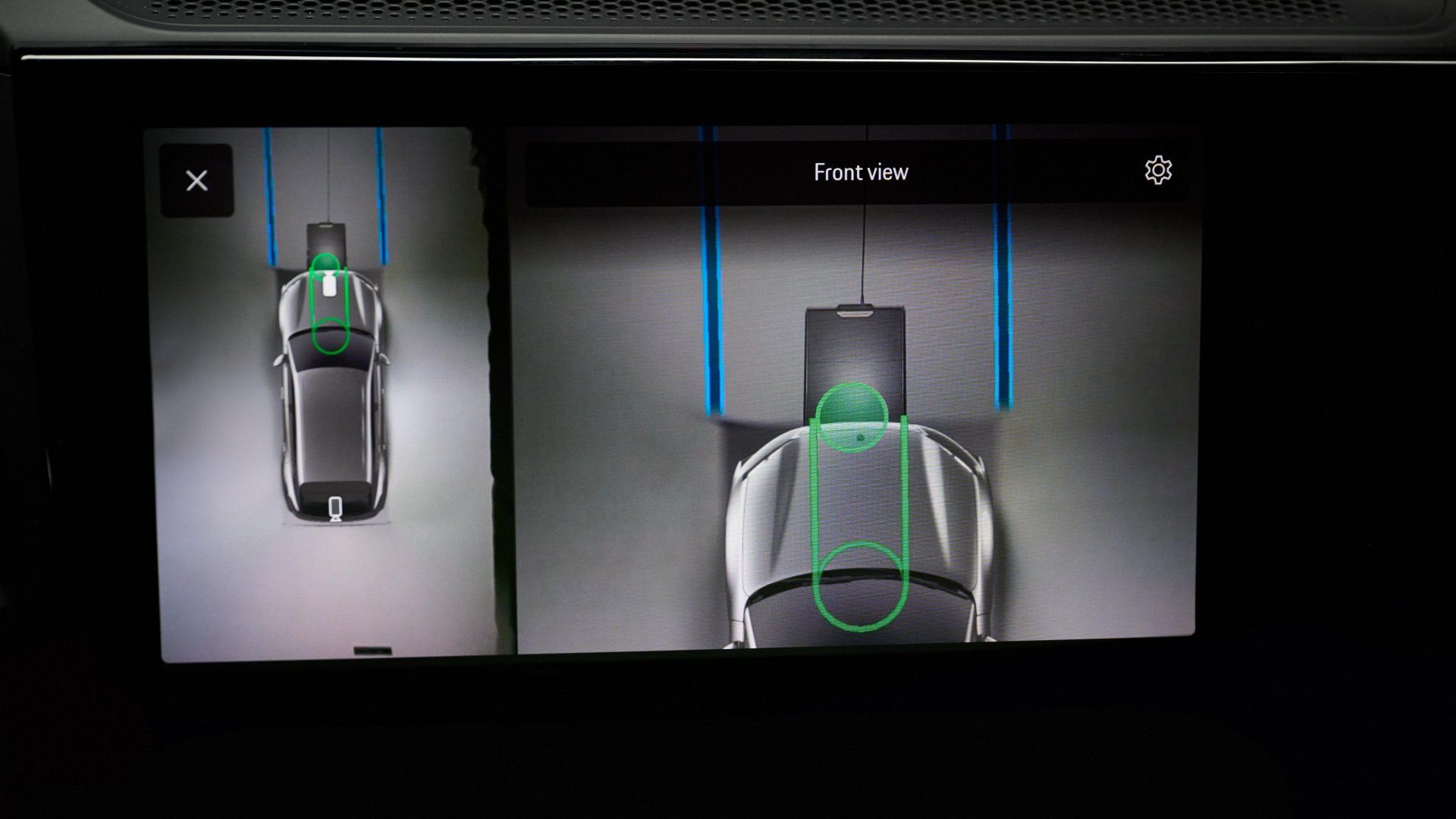 ▲保時捷電動Cayenne有無線充電。（圖／翻攝自Porsche）