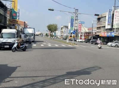 雲林鬧區驚傳隨機攻擊！恐怖男推倒女騎士搶車　遭路人合力逮捕
