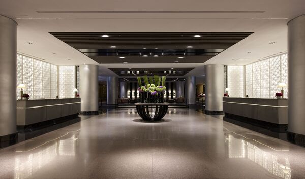 ▲晶華酒店集團祭出「入住台北晶華免費試駕BMW」專案，即日起至9月底，入住台北晶華酒店的房客，均可免費受邀試駕BMW320與420系列車款，前往北投晶泉丰旅。（圖／晶華集團提供）