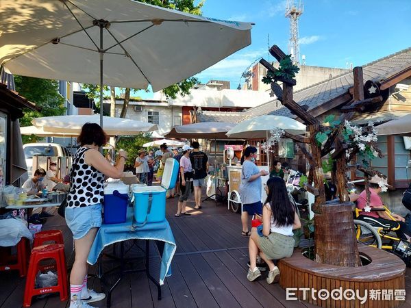 ▲▼好客市集位於好客文化會館後方，坐落於市中心，每週五下午2點至6點定期舉辦。（圖／花蓮市公所提供，下同）