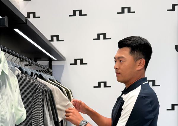 ▲高球名將俞俊安舉辦聯合攝影展，也喊話明年亞運仍想為中華隊效力。（圖／主辦單位提供）