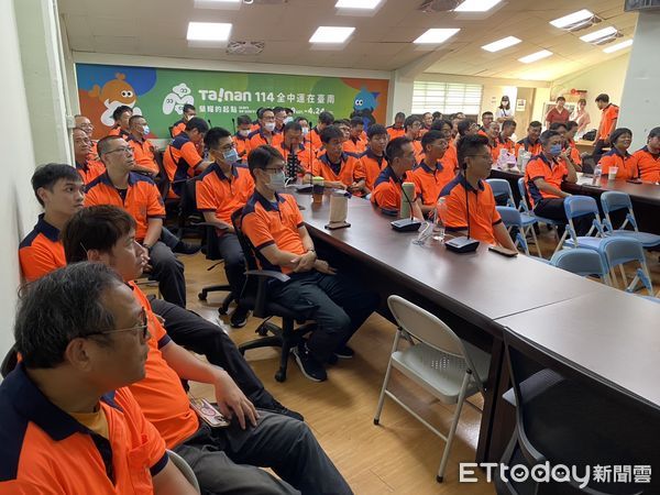 ▲台南消防第七大隊辦理EMT複訓，實務演練強化急救技能。（記者林東良翻攝，下同）