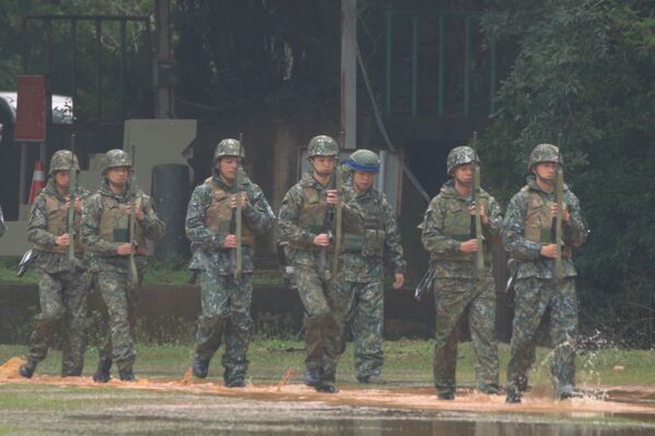 ▲▼ 傾盆大雨受訓難度高，星兵爆衝突。（圖／台視提供）