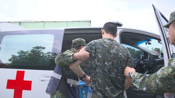 ▲▼ 傾盆大雨受訓難度高，星兵爆衝突。（圖／台視提供）