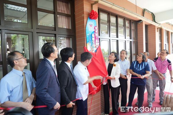 ▲縣府自籌經費於9鄉鎮、12所學校設置牙科診療椅,守護學童牙齒健康。（圖／記者游瓊華翻攝）