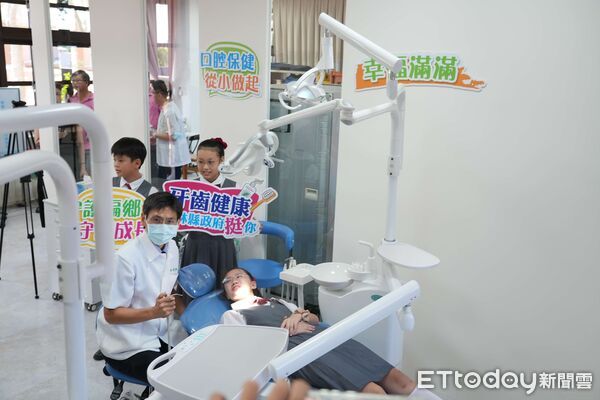 ▲縣府自籌經費於9鄉鎮、12所學校設置牙科診療椅,守護學童牙齒健康。（圖／記者游瓊華翻攝）