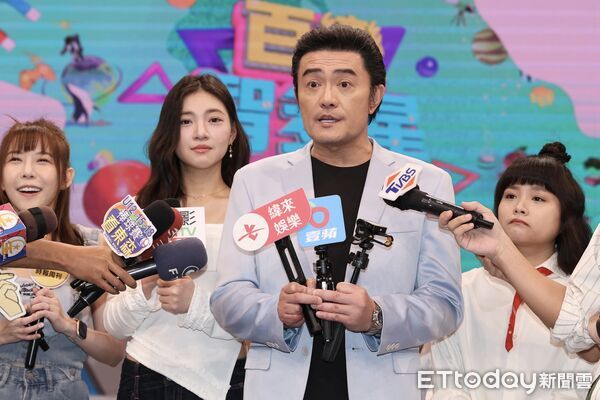 ▲▼ 李㼈攜帶愛女錄製節目  。（圖／記者孟育民攝）