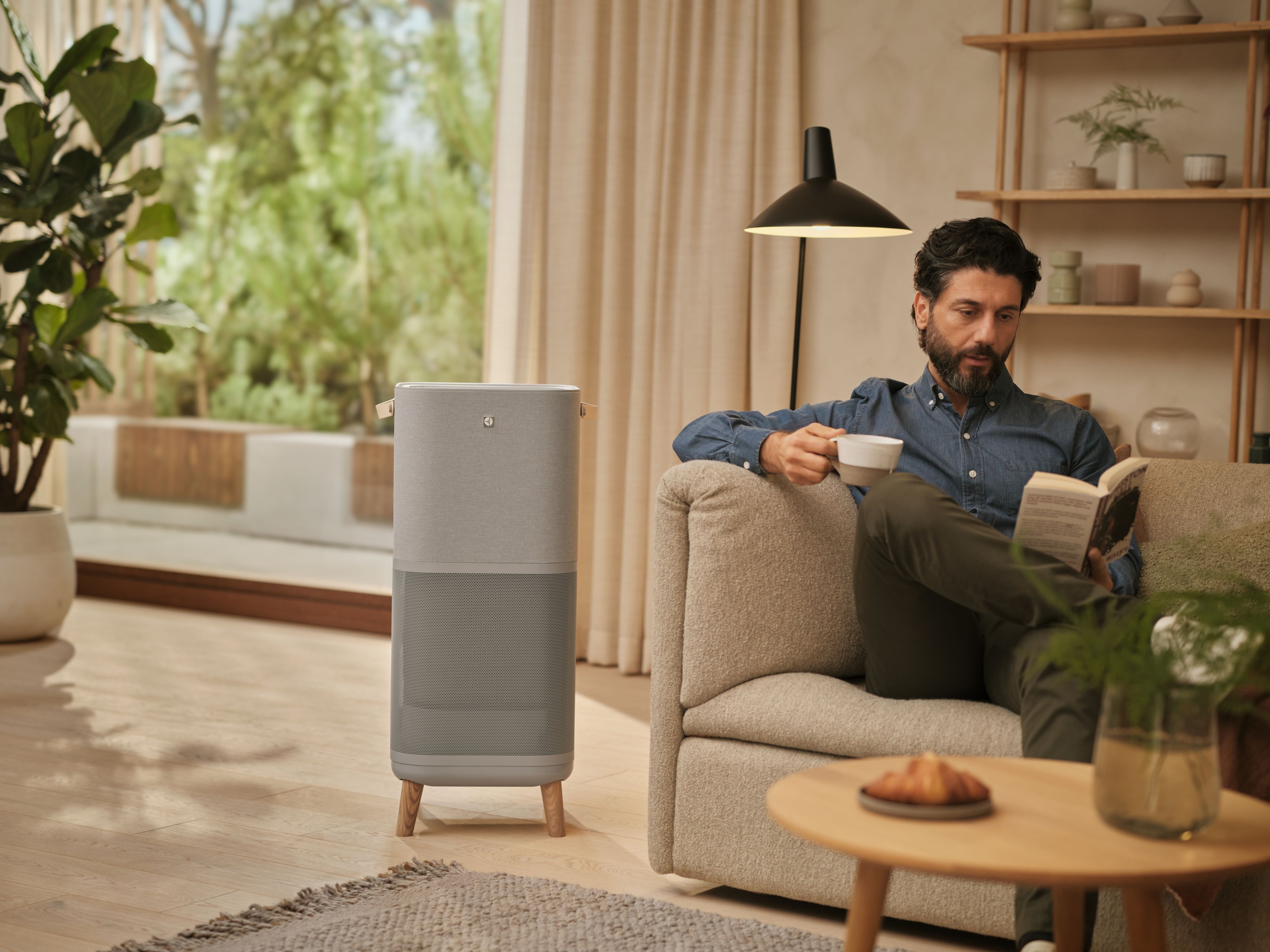 ▲Dyson發表筆型手持吸塵器。（圖／品牌提供）