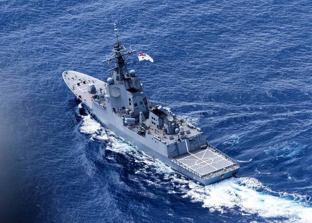 ▲▼澳洲飛彈驅逐艦「布里斯本號」在西菲律賓海執行任務，6日通過台灣海峽。（圖／翻攝自X）