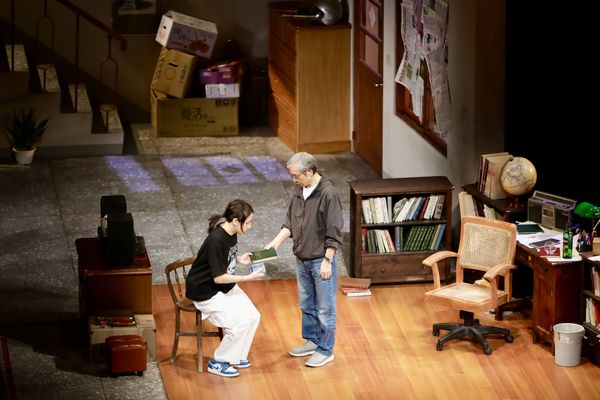 ▲▼吳念真演完1幕就消失⋯掀家庭風暴！綠光劇團將「兩層樓住宅」搬上舞台。（圖／張靜之攝影／綠光劇團提供）