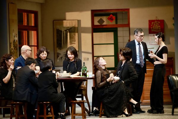 ▲▼吳念真演完1幕就消失⋯掀家庭風暴！綠光劇團將「兩層樓住宅」搬上舞台。（圖／張靜之攝影／綠光劇團提供）