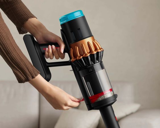 ▲Dyson發表筆型手持吸塵器。（圖／品牌提供）