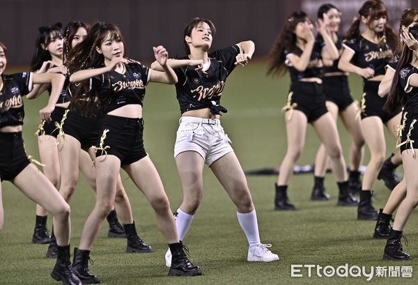 ▲▼ 小龍女開場舞FEAT.林智勝女兒  。（圖／記者李毓康攝）