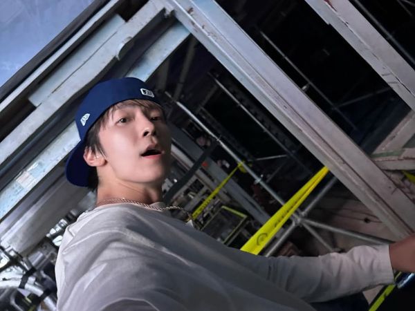 東海昨日前往World Gym健身，卻遭健身教練偷拍並上傳社群嘲諷。（翻攝自instagram＠leedonghae）