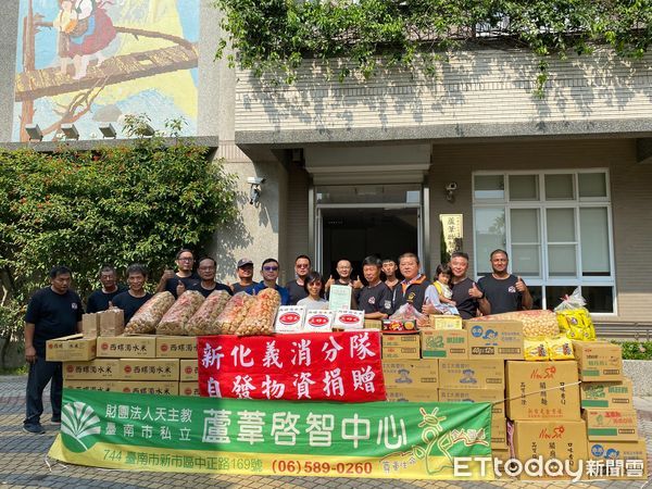 ▲南消新化分隊舉辦中元普渡活動，募集白米與物資捐贈社福機構。（記者林東良翻攝，下同）