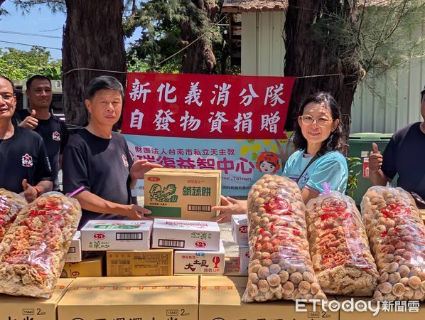 ▲南消新化分隊舉辦中元普渡活動，募集白米與物資捐贈社福機構。（記者林東良翻攝，下同）