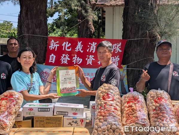 ▲南消新化分隊舉辦中元普渡活動，募集白米與物資捐贈社福機構。（記者林東良翻攝，下同）