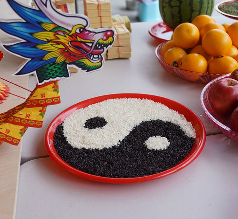 ▲▼美國在台協會（AIT）處長谷立言帶領同仁中元普渡。（圖／翻攝自Facebook／美國在台協會）