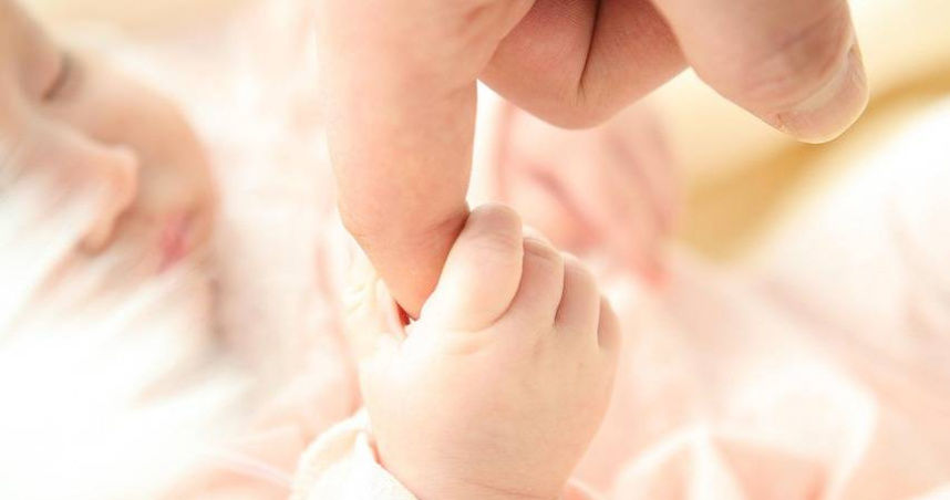 幫兒取名竟鬧翻離婚！　1歲孩沒戶口「也打不了疫苗」