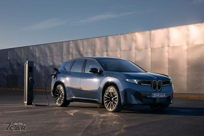 續航 805 公里、快充 400 kW　首款 Neue Klasse 量產車 BMW iX3 問世