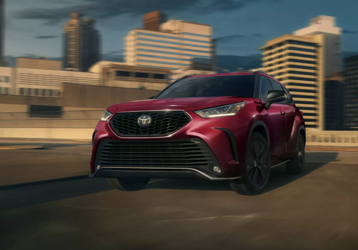 ▲TOYOTA稱為高級版RAV4的Highlander，北美推出最新年式。（圖／翻攝自TOYOTA）