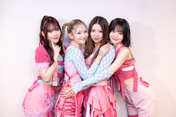 ▲▼ 日本美少女@onefive來台開唱　「吃三碗飯還有23腰」邀請記者驗貨。（圖 / COME ON JKSSP提供）