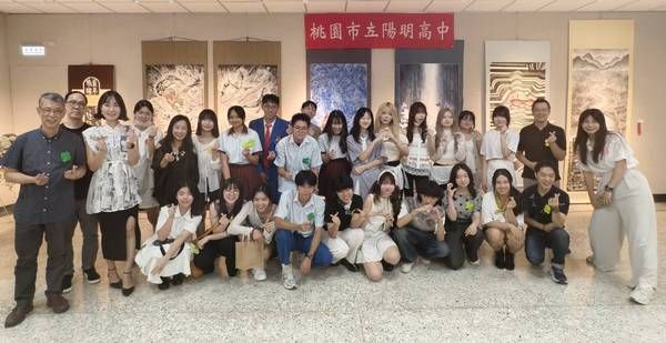 ▲桃園陽明高中畢業美展《CTRL+Z 點點滴滴》