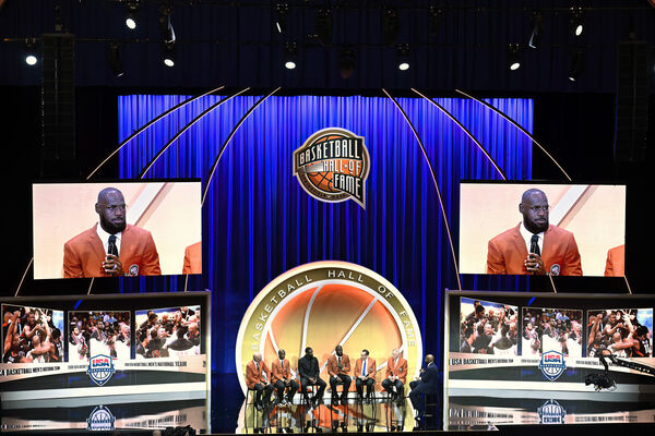 ▲▼籃球名人堂典禮，詹姆斯、韋德、K教頭。（圖／達志影像／美聯社）