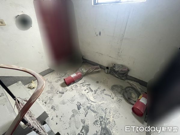 ▲鍾男不滿被積欠債務，前往友人住處噴滅火器，又與鄰居起衝突遭逮捕。（圖／記者陸運陞翻攝）