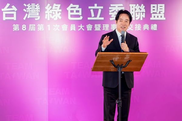 ▲▼賴清德見證綠盟理事長交接，林佳龍盼高志鵬維護台灣民主政治。（圖／翻攝自Facebook／林佳龍）