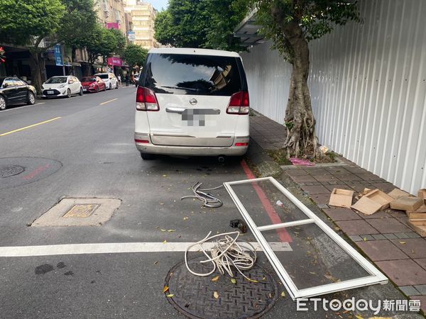 ▲陳男夥同王男與吳男，行竊大陳都更工地，警方及時趕抵將3人逮捕移送。（圖／記者陸運陞翻攝）