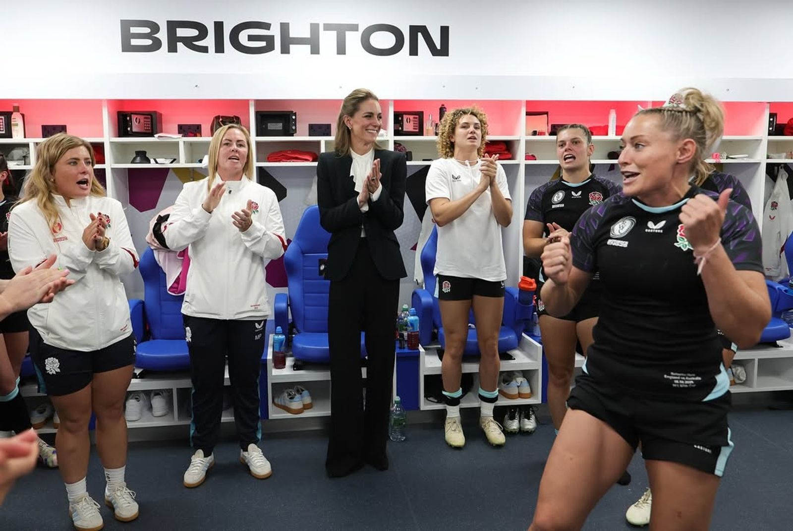 凱特王妃金髮惹議後「悄悄回歸棕髮」！　穿6萬元黑西裝看球向「她」致敬