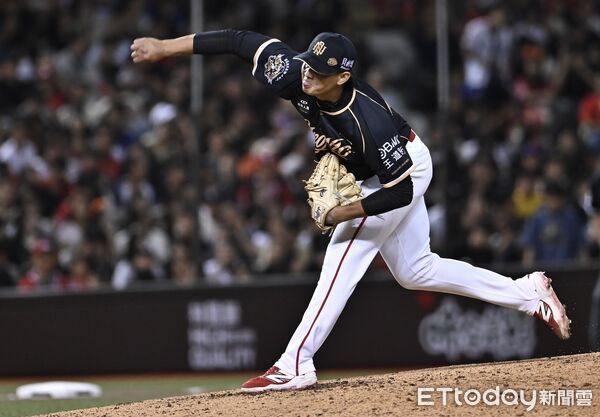 ▲▼  中職黃暐傑。（圖／記者李毓康攝）