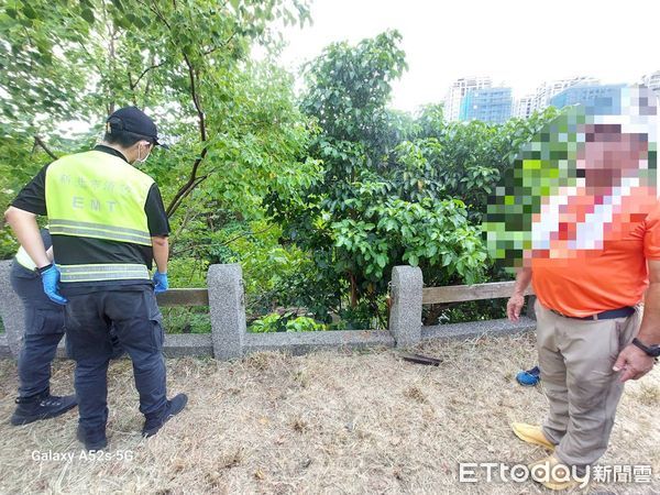 ▲李男從5公尺處摔落溪邊，送醫搶救仍宣告不治。（圖／記者陸運陞翻攝）