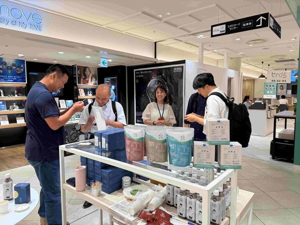 ▲新北「凝翠金磚」鳳梨酥。（圖／新北市農業局提供）