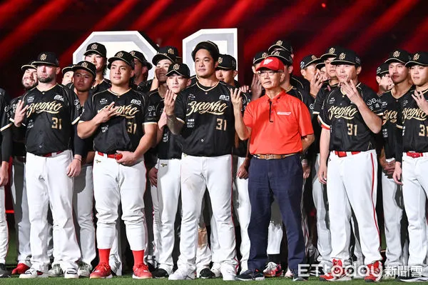 ▲▼林智勝引退系列賽最終戰引退儀式。（圖／記者李毓康攝）