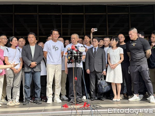▲▼民眾黨前主席柯文哲發表談話。（圖／記者徐文彬攝）