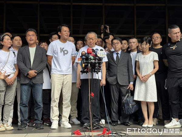 ▲▼民眾黨前主席柯文哲發表談話。（圖／記者徐文彬攝）