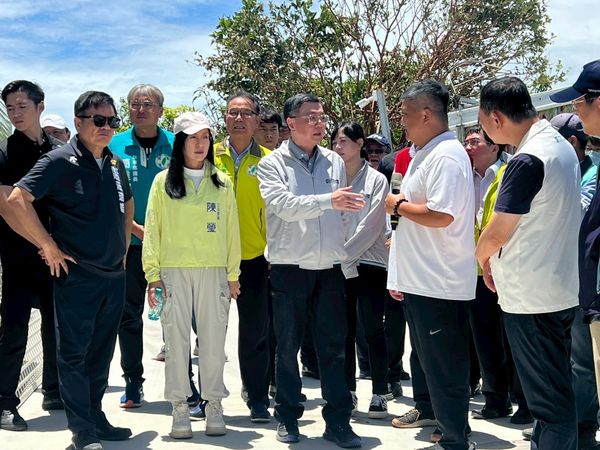 ▲▼民進黨立委陳瑩、莊瑞雄關心楊柳颱風鳳梨釋迦復耕，農業部今公告「專案補助防風支柱」補助。（圖／立委陳瑩國會辦公室提供）