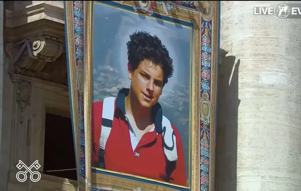 阿庫蒂斯正式冊封為聖人。（翻攝EWTN YouTube頻道）