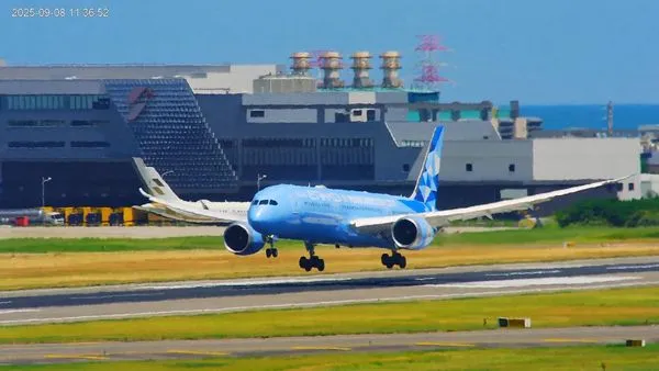 ▲▼阿提哈德航空。（圖／翻攝自桃園國際機場臉書專頁）