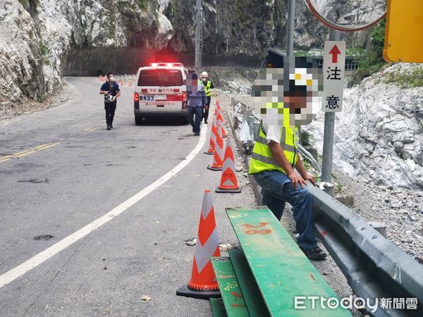 ▲▼中橫隧道懸崖下方驚現遺體 7旬老翁死亡多時已發黑。（圖／記者王兆麟翻攝）
