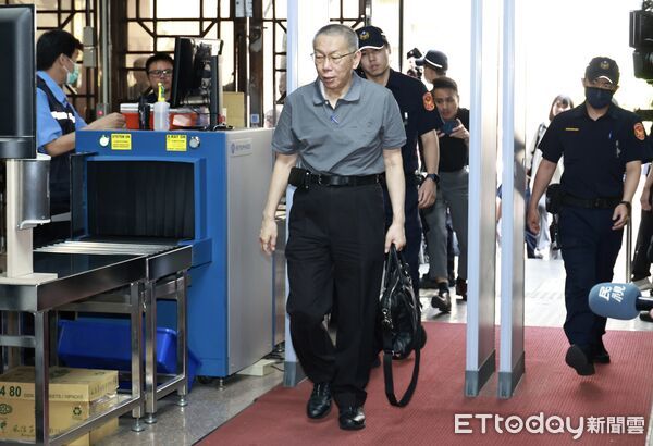 ▲▼   台北地院審理京華城案柯文哲交保首出庭 -柯文哲。（圖／記者黃克翔攝）