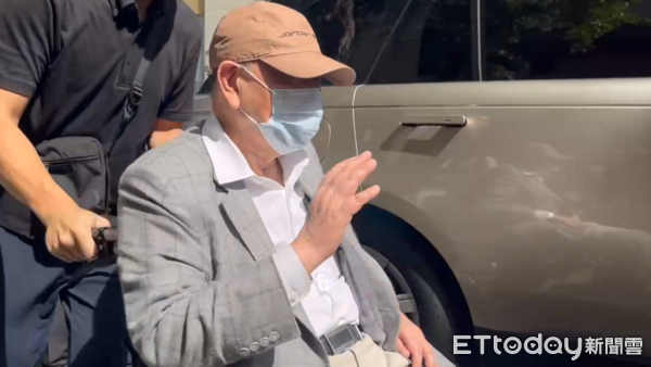 ▲▼ 沈慶京抵達北院開庭。（圖／記者許靖騏攝，下同）