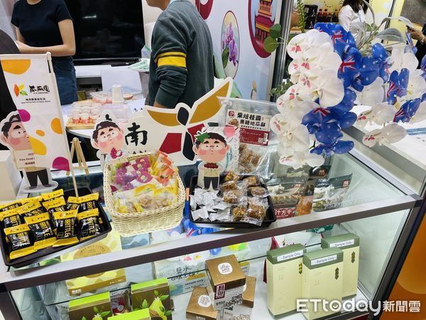 ▲台南市長黃偉哲率領市府團隊與六大品牌進軍 2025 澳洲食品展，力推優質農漁產品。（記者林東良翻攝，下同）