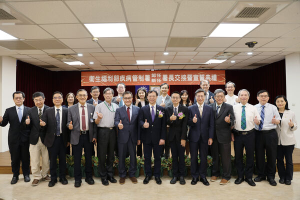 ▲▼疾管署長交接。（圖／疾管署提供）