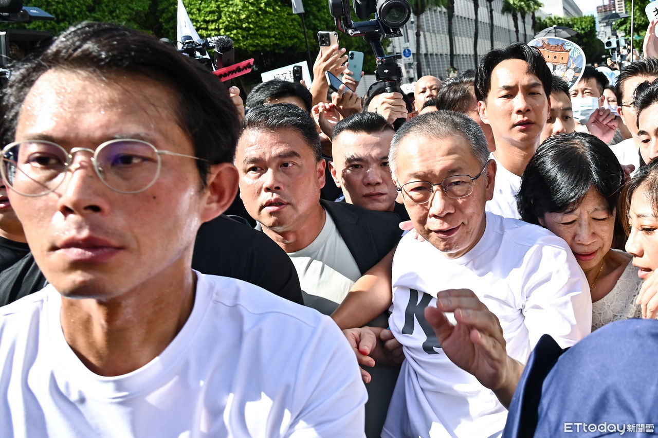 柯文哲歸來！一票狂洗「兩個太陽」　蘇一峰神比喻笑了