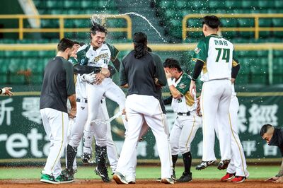 林家鋐生涯首度再見安！台鋼3:2逆轉兄弟迎隊史第99勝