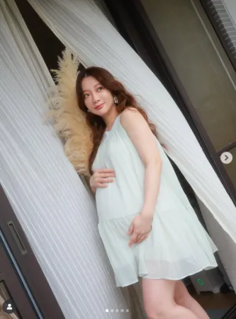 ▲▼玉兔。（圖／翻攝自Instagram／bellayutu）